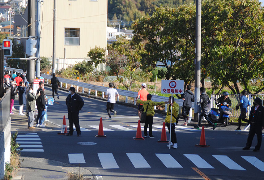 ��13��t��}���\�����