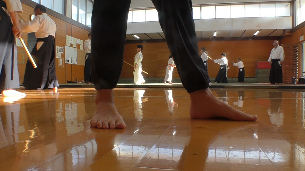 �̌��E�E�E